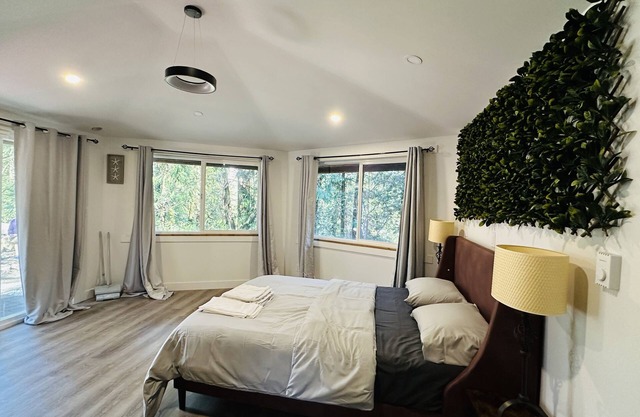 Cabin in the woods @ Cultus Lake