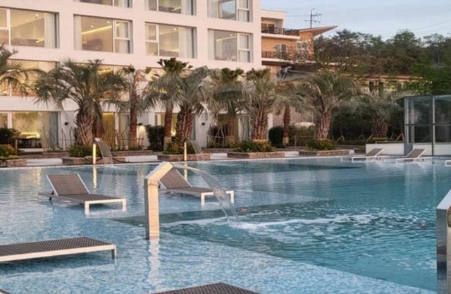 Calacatta Hotel & Resort