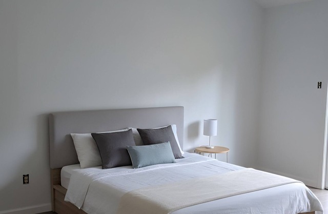 Calming 3-bedroom house with AC in Humble