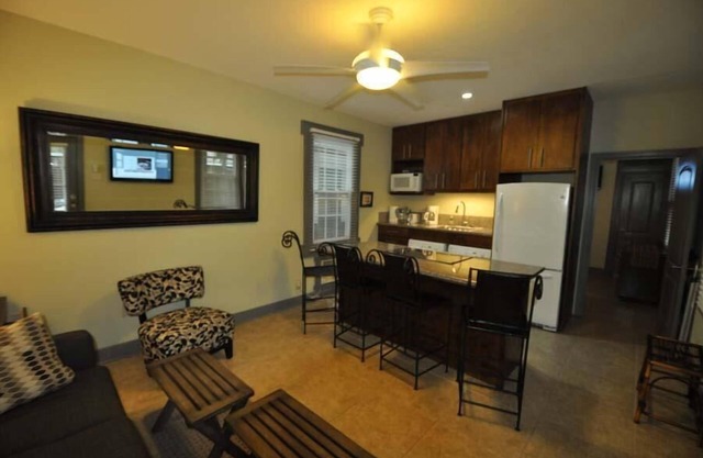Camellia House 2bd/2ba at Crescent Moon Villas