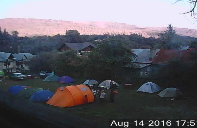 camping aviator, numai TEREN, campare pentru rulote autorulote PERSONALE, Campingul nu are rulote ! Busteni