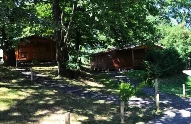 Campsite Midi Pyrenees * - Chalet 3 bedrooms 6 people
