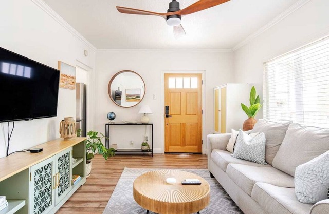 Canyon Views w/Outdoor Seating & Parking