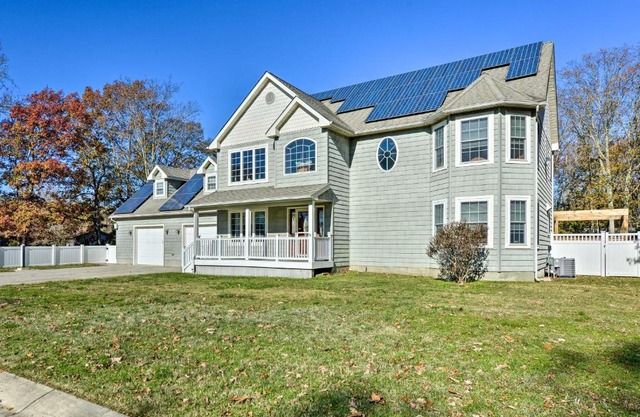 Cape May Getaway with Private Deck and Hot Tub!