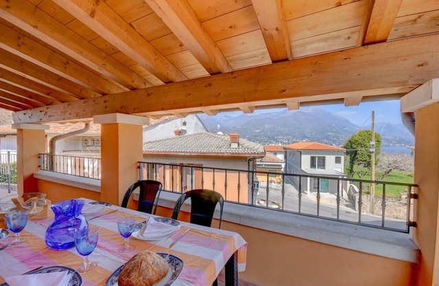 Cappuccino: with balcony and near to the beach