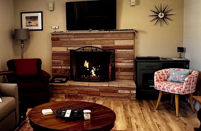 CAPRI BY THE SEA~PLS CHOOSE CONTACT OWNR TO AVOID TIME CONSTRAINT & CK ADJS DAYS