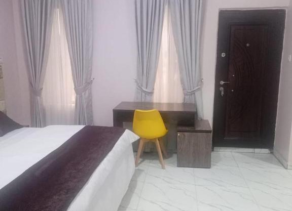 Captivating 1-Bed Studio in Sapele