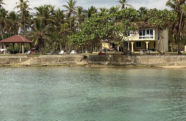 Caribbean Beach Front Paradise