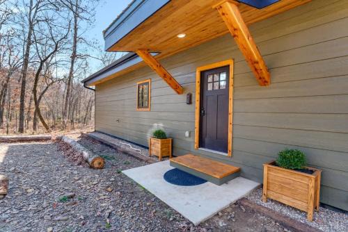 Caribou Cabin at Thunder Bluff