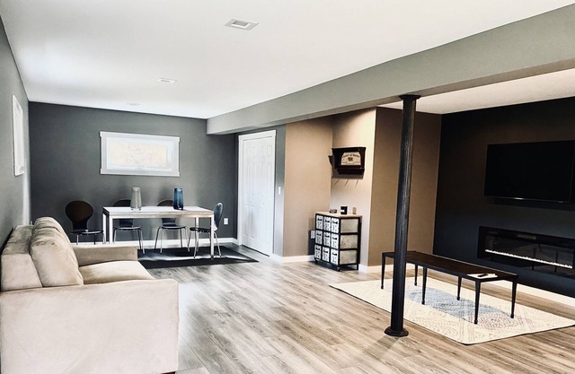 Carriage House 6098