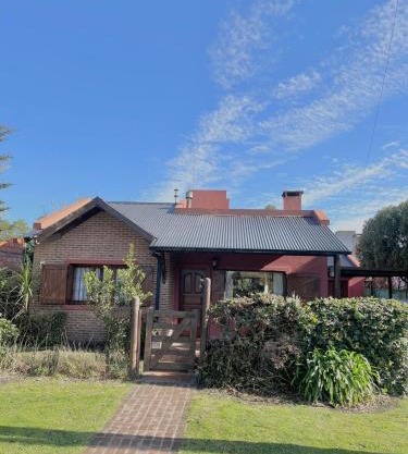 Casa a 1 cuadra del golf - Familias y jovenes