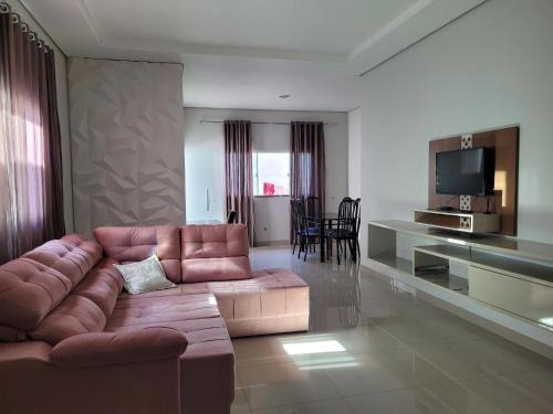 Casa agradável com área gourmet