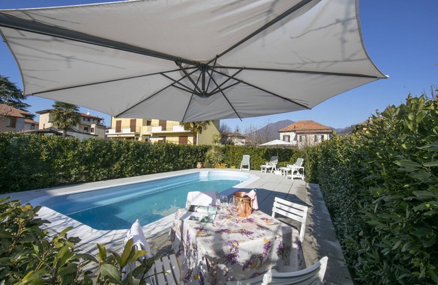 Casa Amabile With Salty water Pool, Leggiuno, Italy