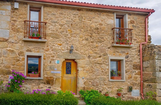 Casa As Marismas entre Razo y Baldayo