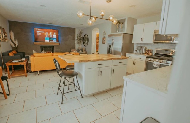 Casa Cerrillos+Hot Tub+Pet Friendly+No Pet Fee!