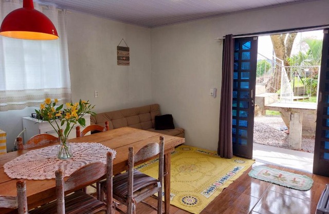 Casa com excelente localização no Vale dos Vinhedos com ar