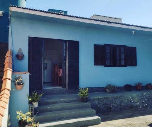 Casa completa a 800 mts da praia