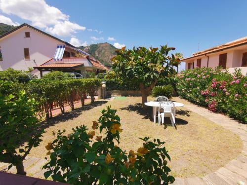 Casa con Giardino e Terrazzo vicino al Mare