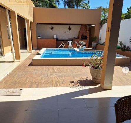 Casa Confortável com Excelente Área de Lazer Em Cuiabá