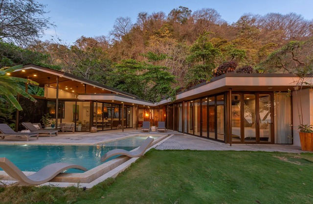 Casa Coracali - Playa Hermosa Unique architectural beachfront home