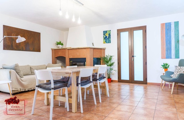 Casa Corallo - Three Bedroom Apartment, Sleeps 6