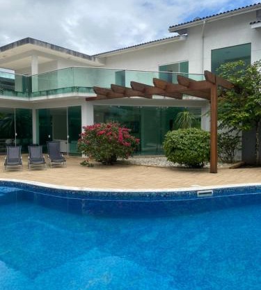 Casa de Praia em Condomínio Hanga Roa Bertioga
