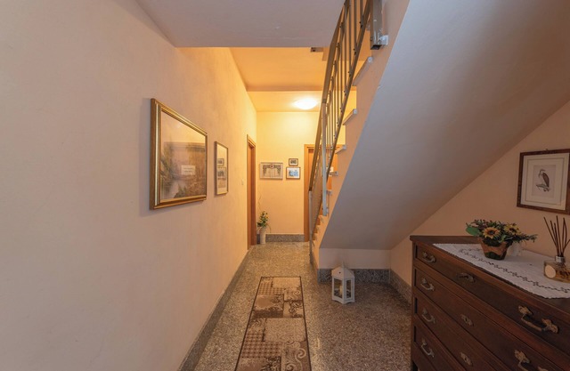 CASA DEI RIMONEI 1, apartment in the center of Breguzzo (Campiglio area)