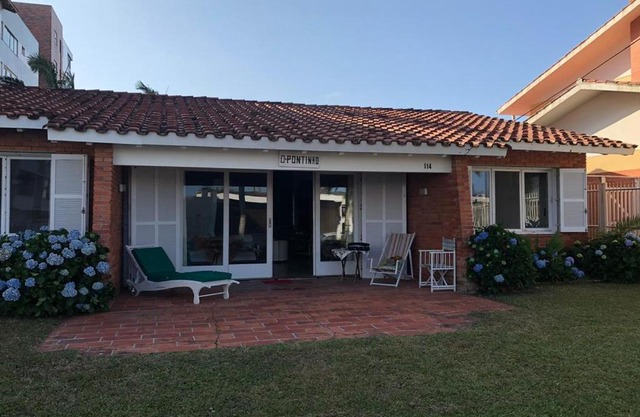 Casa em Atlântida a 2 quadras do mar e do centrinho