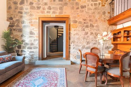 Casa en el Corazón del Centro Histórico| 907+ Est