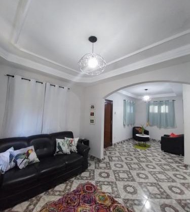 Casa espaçosa com Wi-Fi, garagem para 2 veículos e área externa em Campos dos Goytacazes