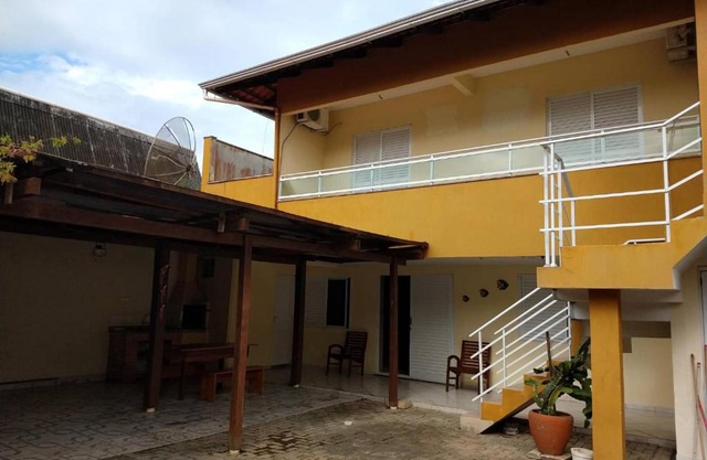 Casa espaçosa 3 dorms no Centro de Bombinhas