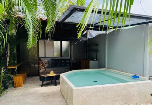 Casa Marañón con piscina Bioluminicencia Tortuga y Playa Quesera