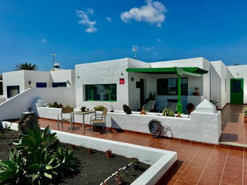 Casa Riadero by Vulcano Homes