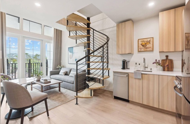 Casa Riviera Loft Apartment 23