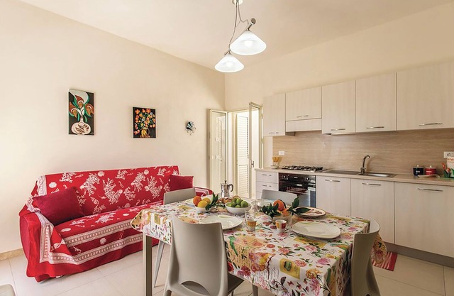 Casa Rosso Corallo, by the sea and with a large garden