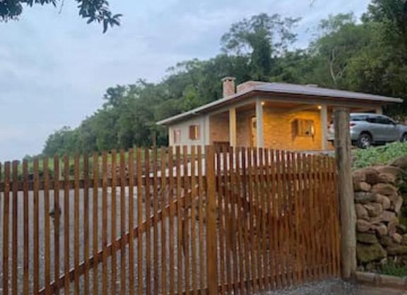 Casa, sítio, aconchegante no Vale dos Vinhedos.