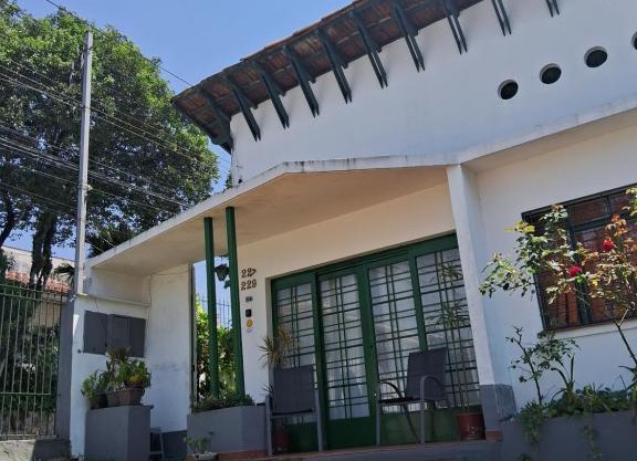 Casa Térrea 3 Dorm SP Expo Paralimpico