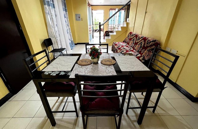 Casa Talisay Sleeps 6 With Garage
