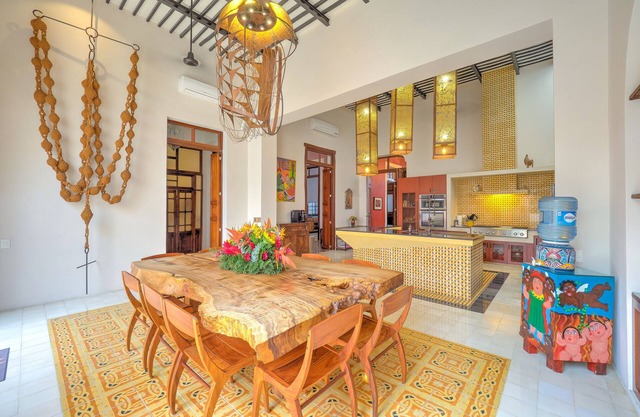 Casa Tres Dragones, The Ultimate in Luxury