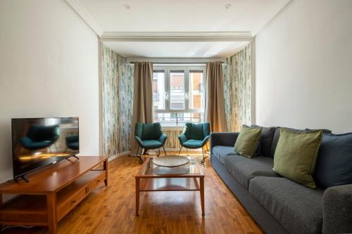 Casa Zurriola Beach! - Surf, eat and relax!