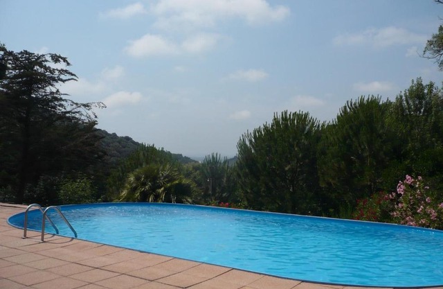 Casolare con Piscina al mare