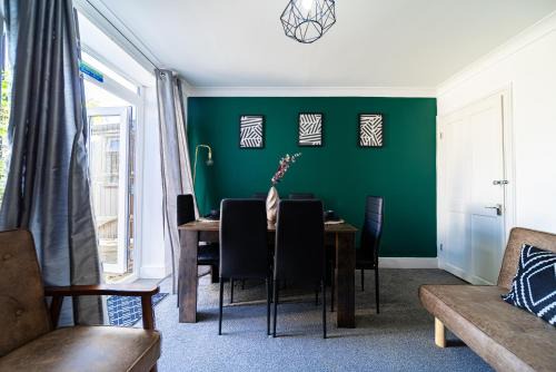 CastleView Haven - Contractors welcome -Strood Rochester sleeps 12