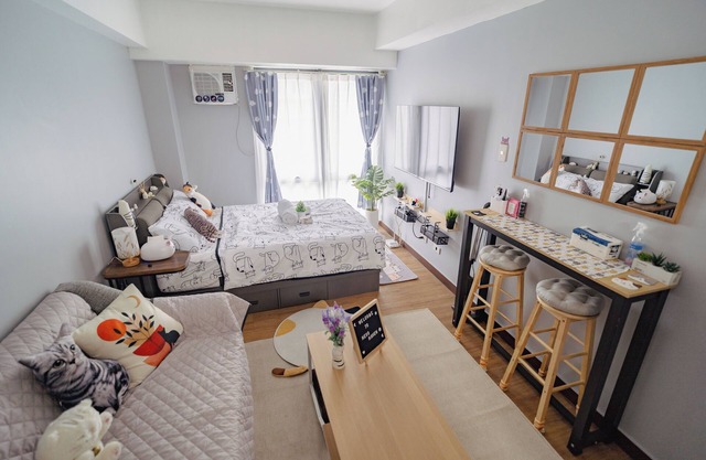 Cat Themed Room at a Condo in Manila, 10 Minute walk to the MRT Station