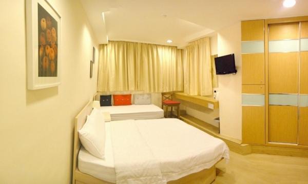 Causeway Bay Inn (@Percival Street)