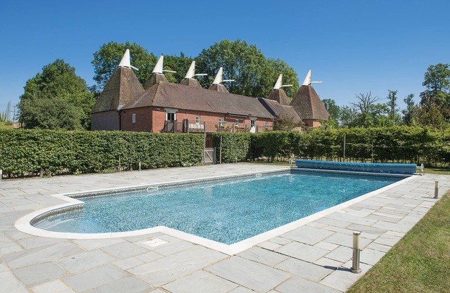 Celebration House for large groups by Bloom Stays with private swimming pool - sleeps 32