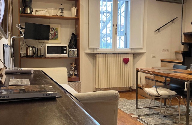 Center, air conditioned, renovated with transit and parking