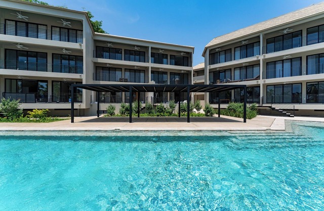 Central Chahué Condo – Walk to Beach, Restaurants, Wine Shops & More