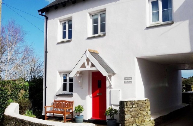 Central River View Cottage, Perfect for Families