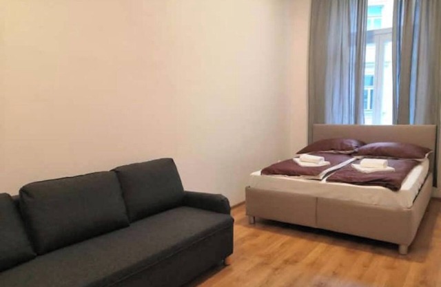 Central studio apartment