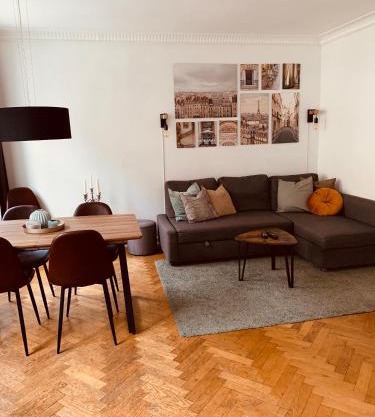 Centrally Located 4 Room Apartment